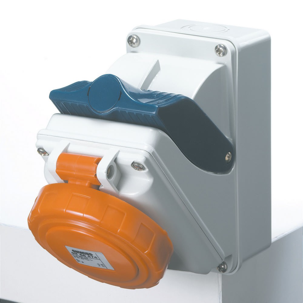 GEWISS - GEWGW66450 COMBIBLOC - CON FONDO - IP55 - 3P+N+T 16A 200-250V - 50/60HZ 9H