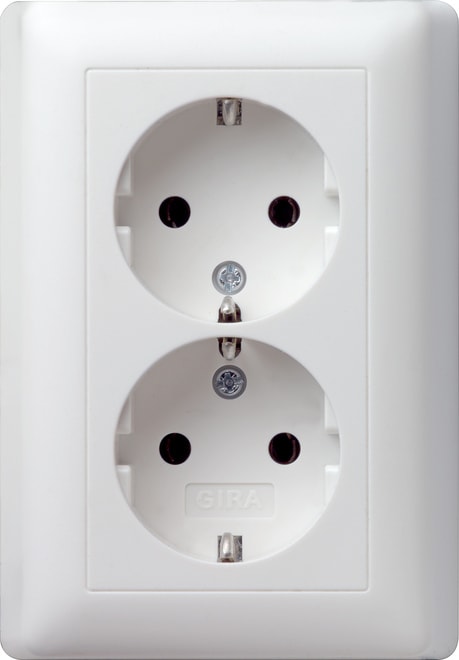 GIRA - GGI078004 SCHUKO 2f Vollpl. Standard 55 Reinweiss