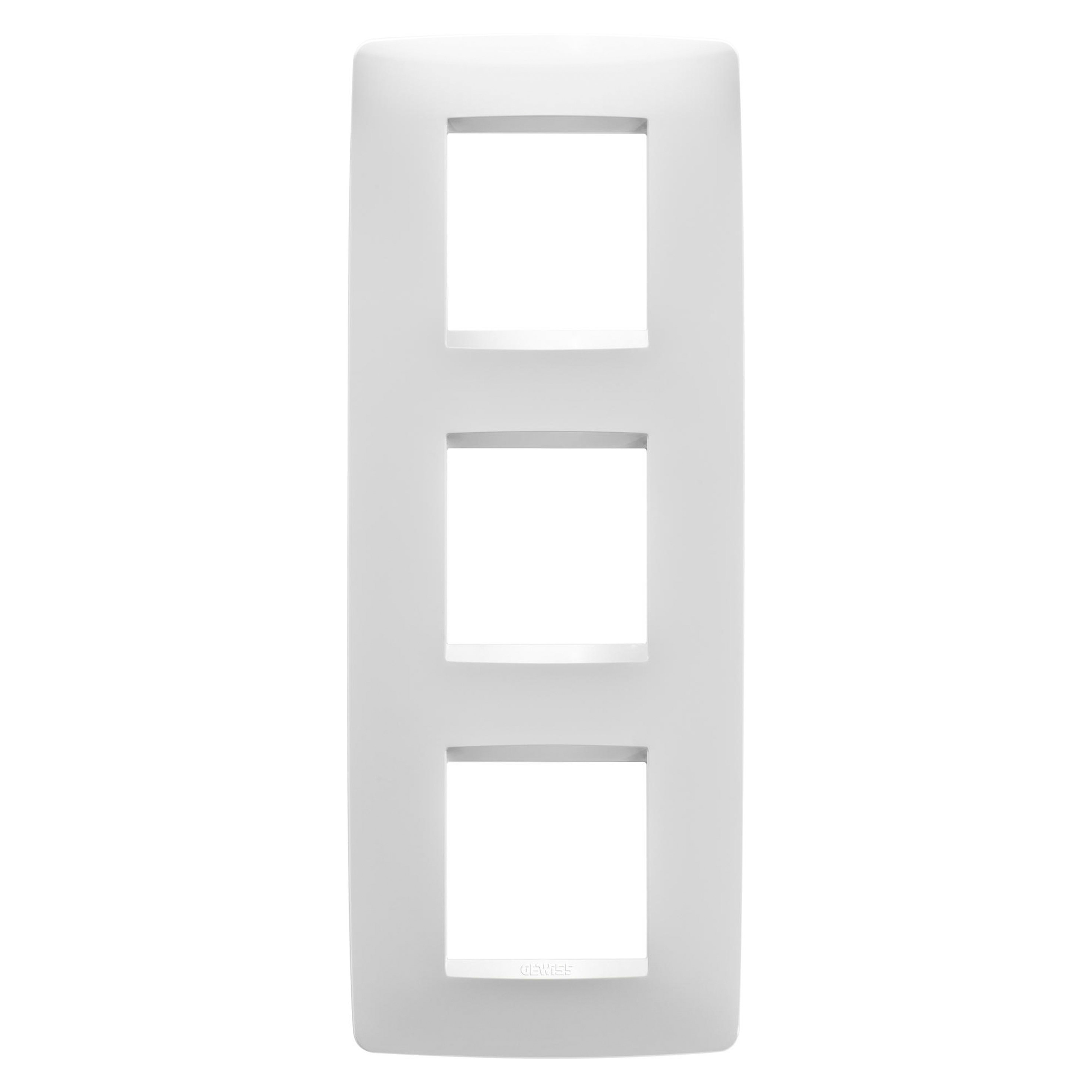 GEWISS - GEWGW16127TB PLACCA ONE INTERNATIONAL - IN TECNOPOLIMERO - 2+2+2 POSTI VERTICALE - BIANCO - CHORUSMART