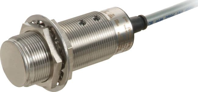ROCKWELL AUTOMATION - RCK871TM-B5N18-A2 METAL FACE INDUCTIVE SENSOR
