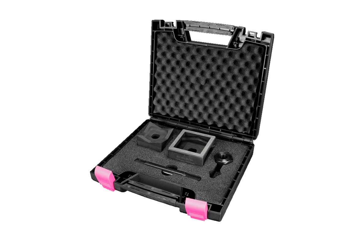 RITTAL SPA - RIT4055368 PUNZONE QUAD. LAM. ACCIAIO 68X68