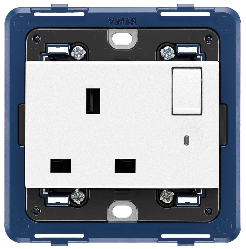 VIMAR SPA - VIW19221.B PRESA 2P+T 13A INGLESE INTERR. BIANCO