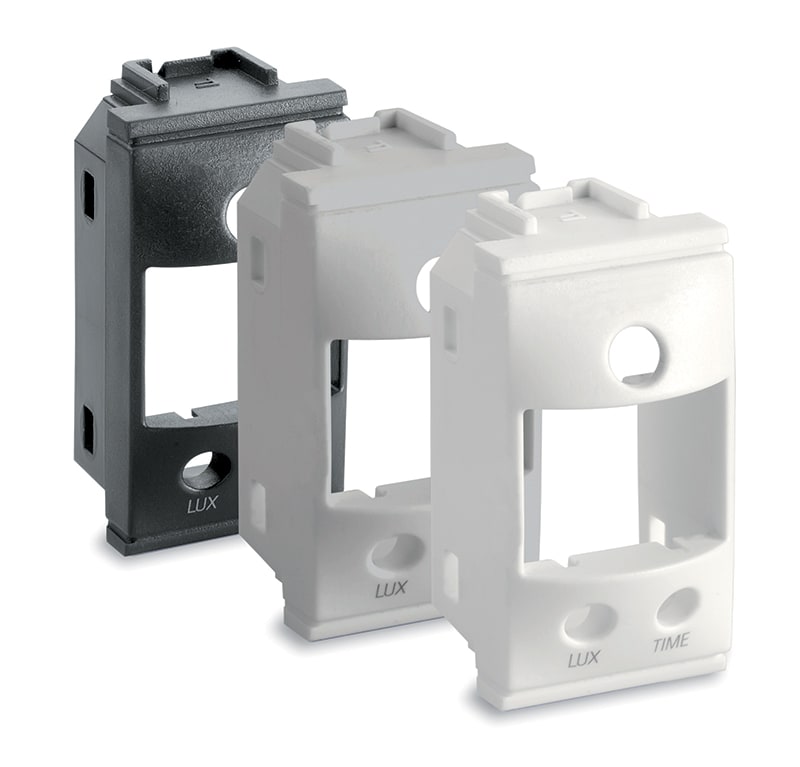 PERRY - PER1PAFRM030CB FRONT. COMPAT. GEWISS CHORUS BIANCA