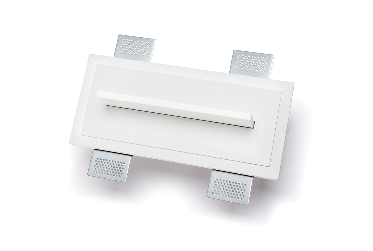 BELFIORE SRL - NVT2508B-30135 9010 propone un connubio tra CRISTALY e ALUMITE sviluppando una serie di articoli ad incasso dall’estetica minimale.