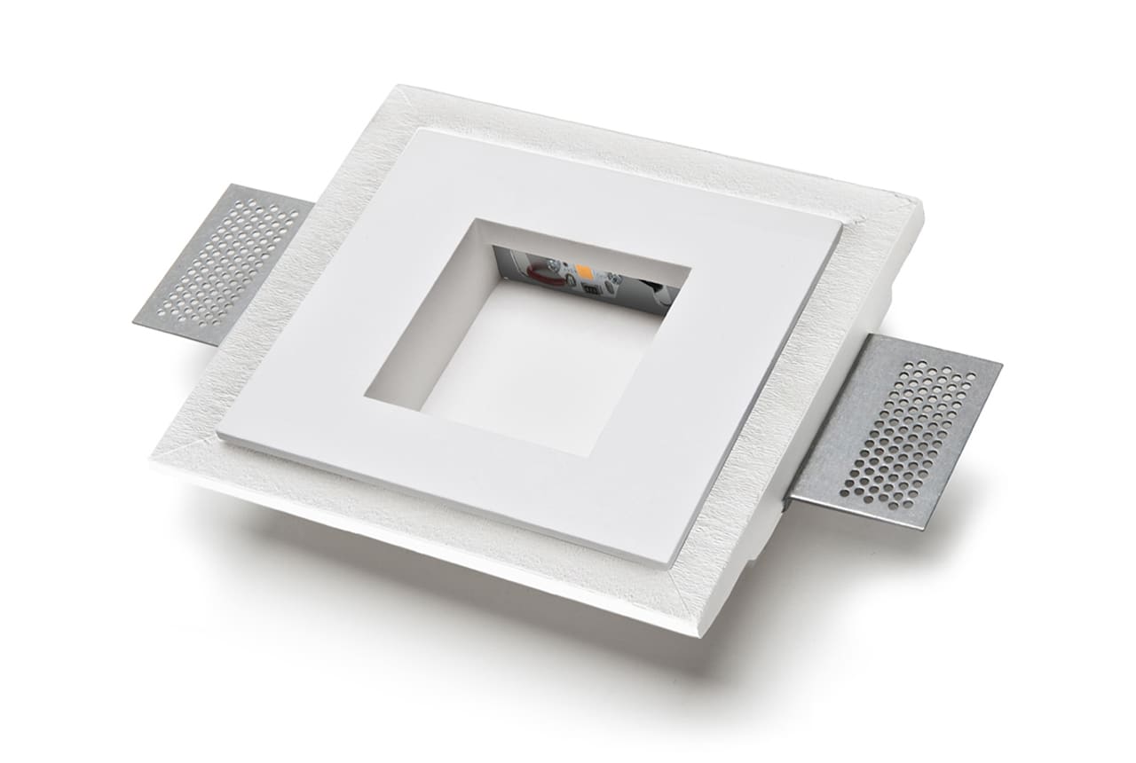 BELFIORE SRL - NVT4062-4001 Estetica combinata alla funzionalità, faretto segnapasso in CRISTALY con parte elettrica a LED.