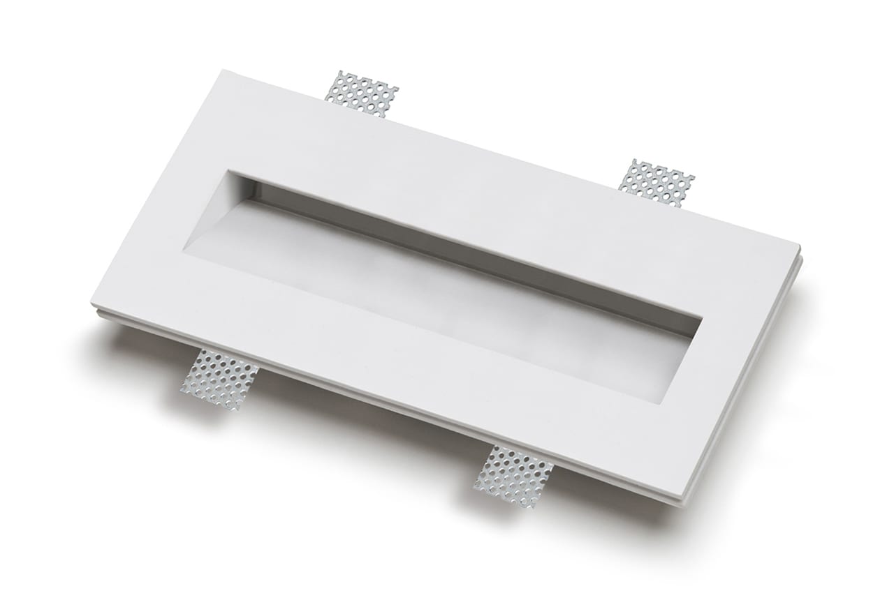 BELFIORE SRL - NVT4156-3004 Faretto segnapasso in CRISTALY con incavo rettangolare allungato, elegante e lineare.