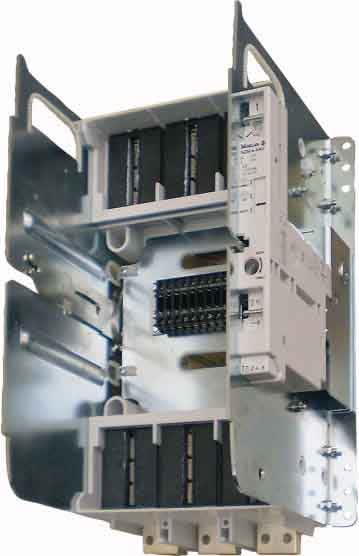 EATON - EAO266713 NZM4-XAVS ZOCCOLO 3P PER ESEC. RIMOVIBIL
