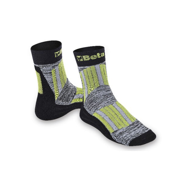 BM SPA - BMM074270002 Calze maxi sneaker con inserti protettivi e traspiranti su zona tibia e collo del piede.