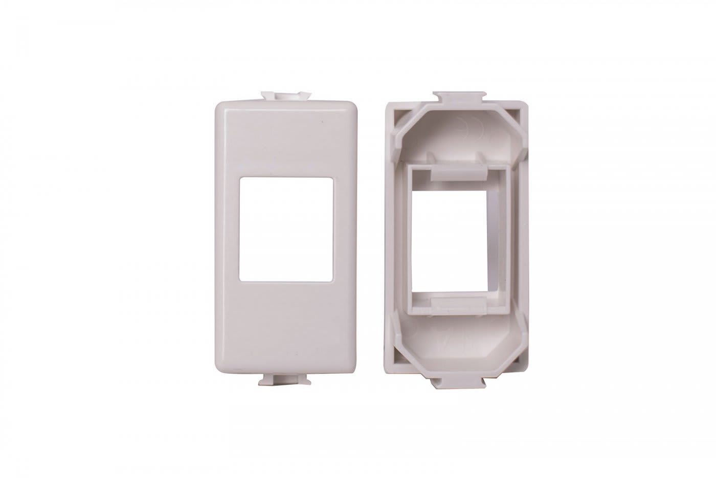 ADMK ITALIA SRLS - ADMBT3989AK ADATTATORE KEYSTONE COMPATIBILE B-TICIN