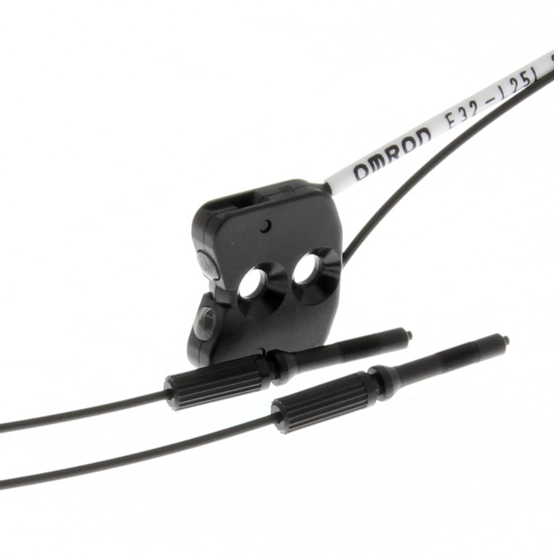 OMRON - OMRE32L25L2M SENSORE- REFLEX FOCALIZZATO 7.2 MM