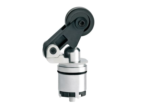 LOVATO - LOVKXAC1 TESTA AZIONATORE LEVA ROTELLA CENTR. PL.