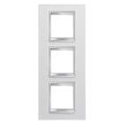 GEWISS - GEWGW16227TB PLACCA LUX INTERNATIONAL - IN TECNOPOLIMERO - 2+2+2 POSTI VERTICALE - BIANCO - CHORUSMART