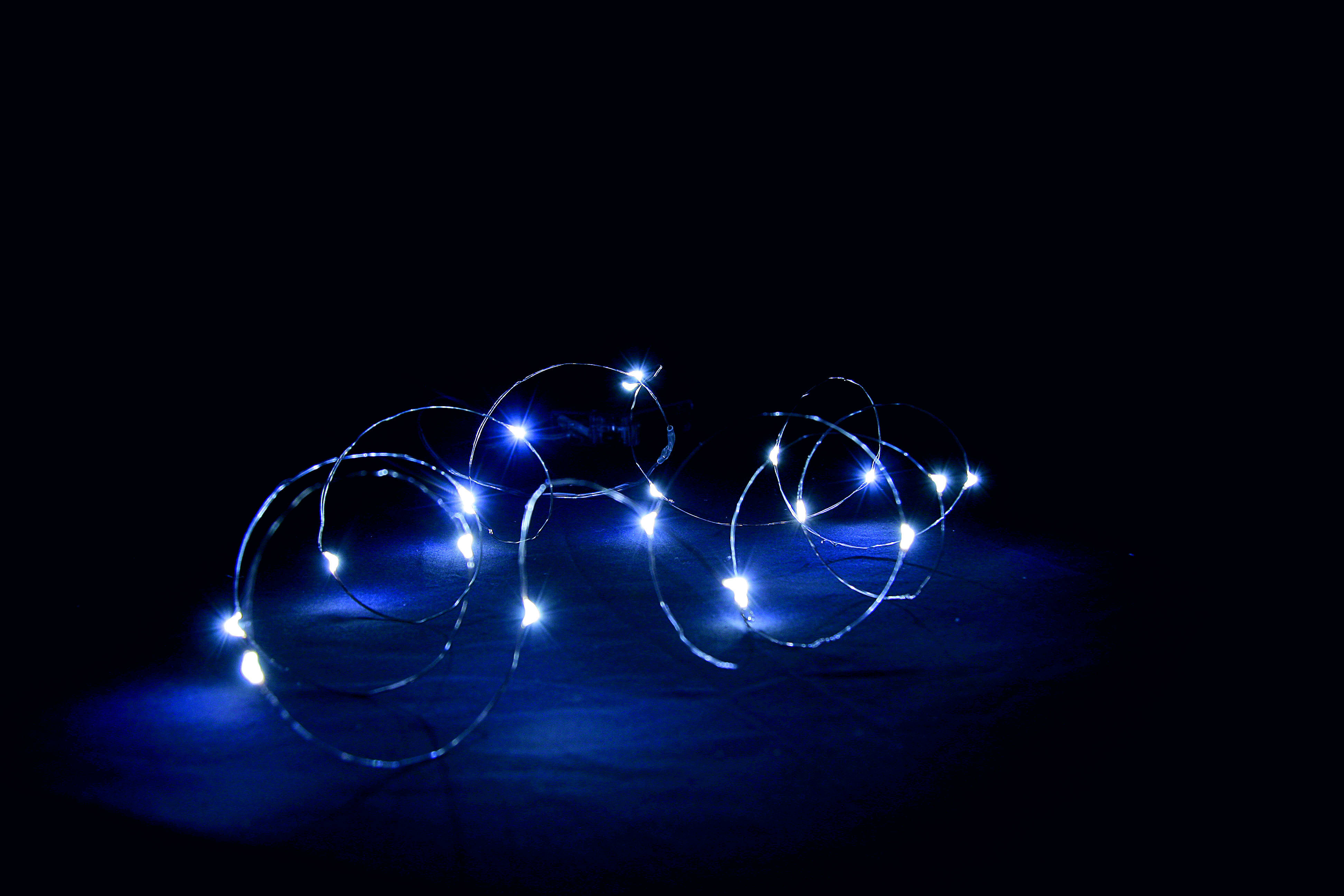 GIOCOPLAST NATALE SP - GCP14219292 100 GOCCE DI LED BIANCHI SU FILO DI RAME