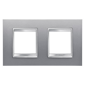 GEWISS - GEWGW16223VT PLACCA LUX INTERNATIONAL - IN TECNOPOLIMERO VERNICIATO - 2+2 POSTI ORIZZONTALE - TITANIO - CHORUSMART