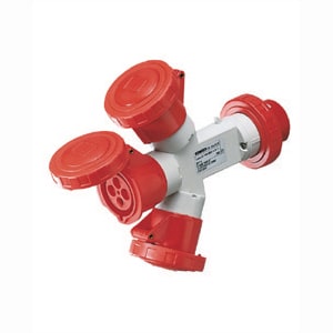 GEWISS - GEWGW64028 MOLTIPLICATORE MOBILE 3 USCITE IP67-SPINA 16A-3 PRESE 3P+N+T 400V 50/60HZ-ROSSO-6H