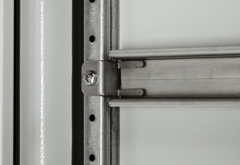 LEGRAND - LEG047718 WH9200-BLIZZARDP SQUADRETTE TRAVERSIPORT