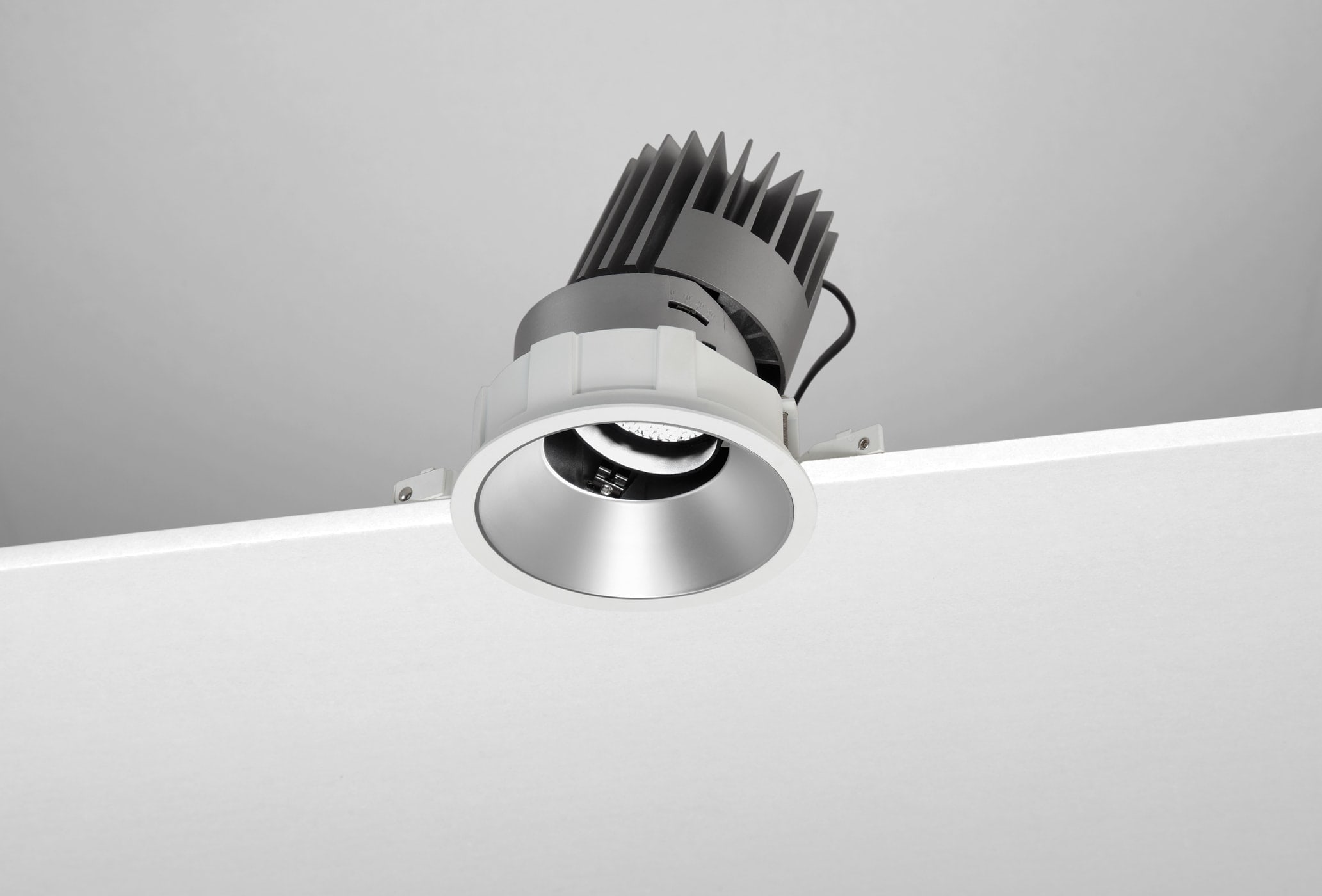 NOBILE ITALIA - NOBM1RA/CF/4K18/M6 INC.ORIEN. TONDO/C D100 18W 4K OP ON-OFF