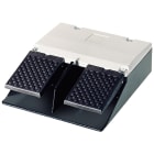 SIEMENS - SIE3SE29320AB20 Pedaliera, 2 pedali ad impulso, ingresso cavi M25 x 1,5 IP65, 1NO+1NC/1NO+1NC