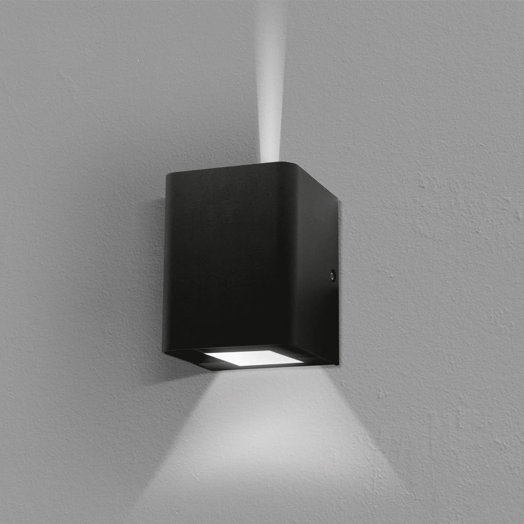 LAMPO LIGHTING TECHN - LMOUPD2R18WANDL UP&D LED 2X9W 230V 3000-4000K IP65 ANTRA