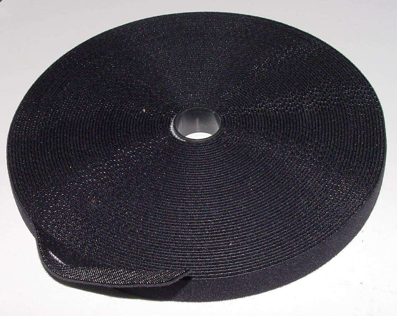 CANALPLAST - CANVLC20N-25M ROTOLO IN VELCRO LARG.20 MM - 25 MT