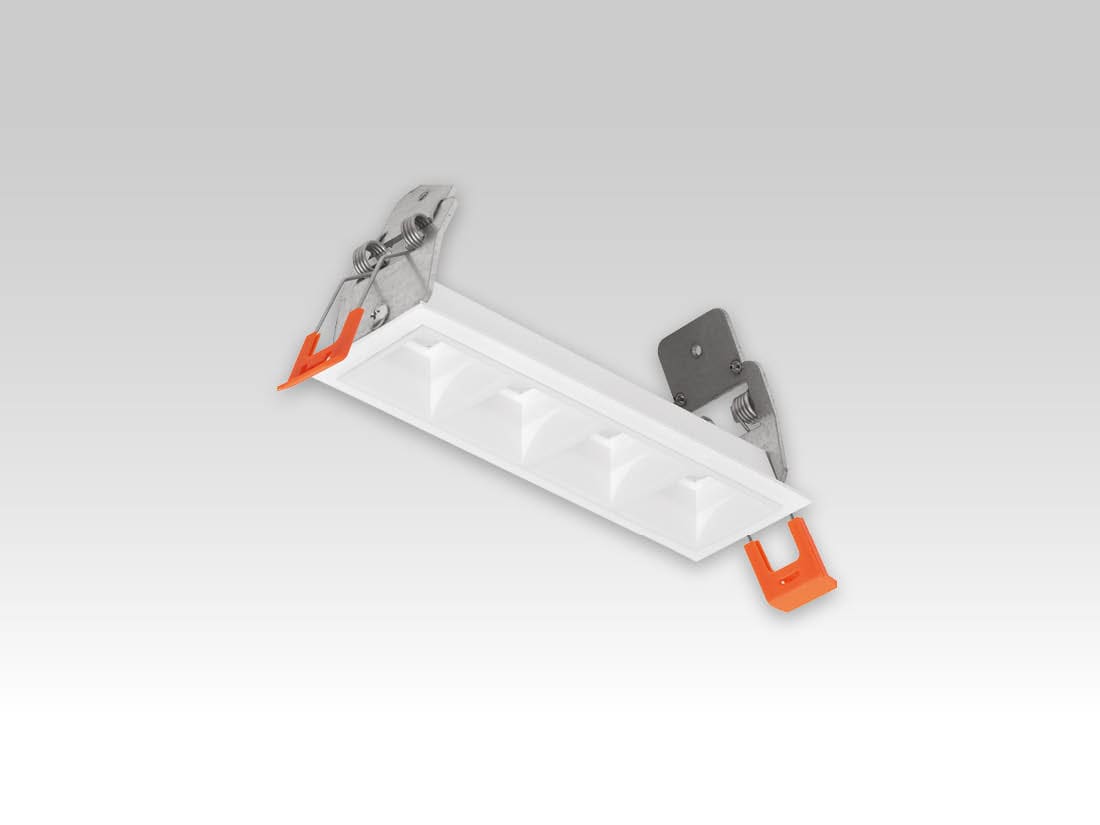 TEC-MAR SRL - TCM60104B0308LD OSLO 8W 3K CRI80MOD4B UGR<19 D2P(BIAN/BI