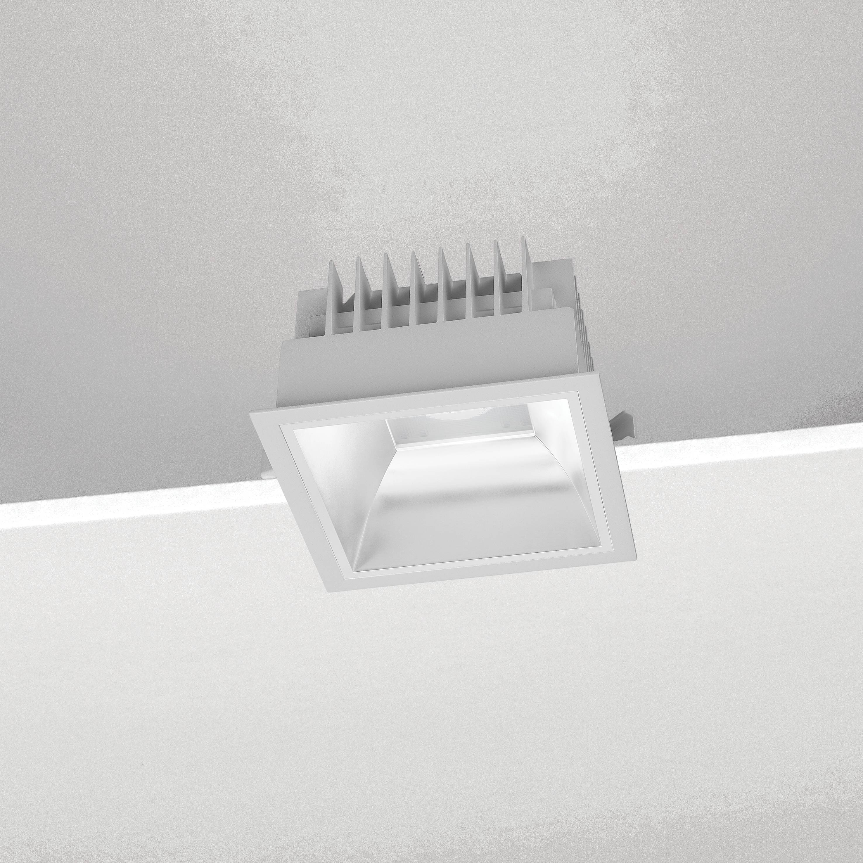 NOBILE ITALIA - NOBC2S/F/3K18/W6 INC. L.150 QUAD. 18W 3K BI ON-OFF