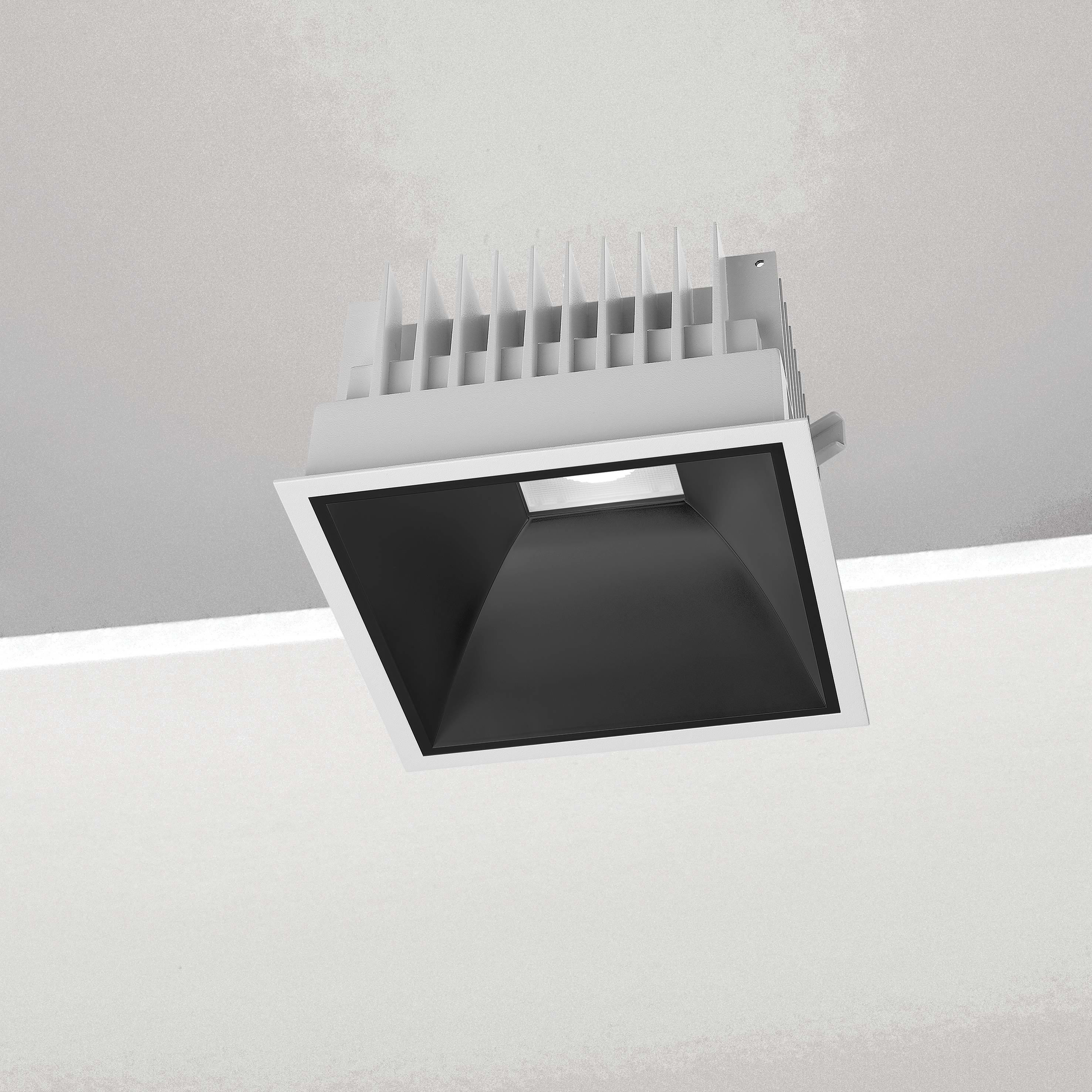 NOBILE ITALIA - NOBC3S/F/3K25/B2 INC. L.200 QUAD. 25W 3K NE PUSH/DIM1-10V