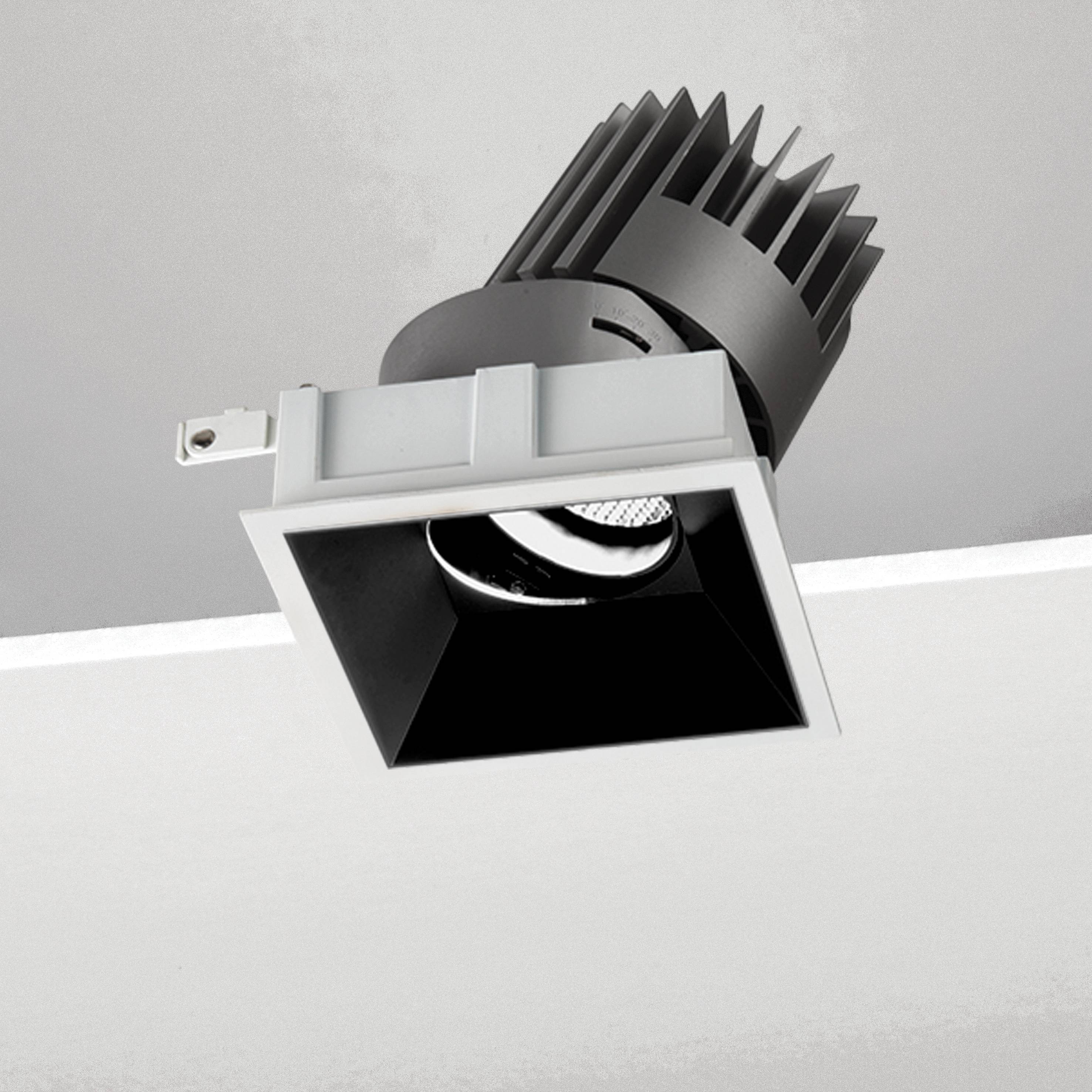 NOBILE ITALIA - NOBM2SA/CF/3K18/B6 INC.ORIEN. QUAD./C L125 18W 3K NE ON-OFF