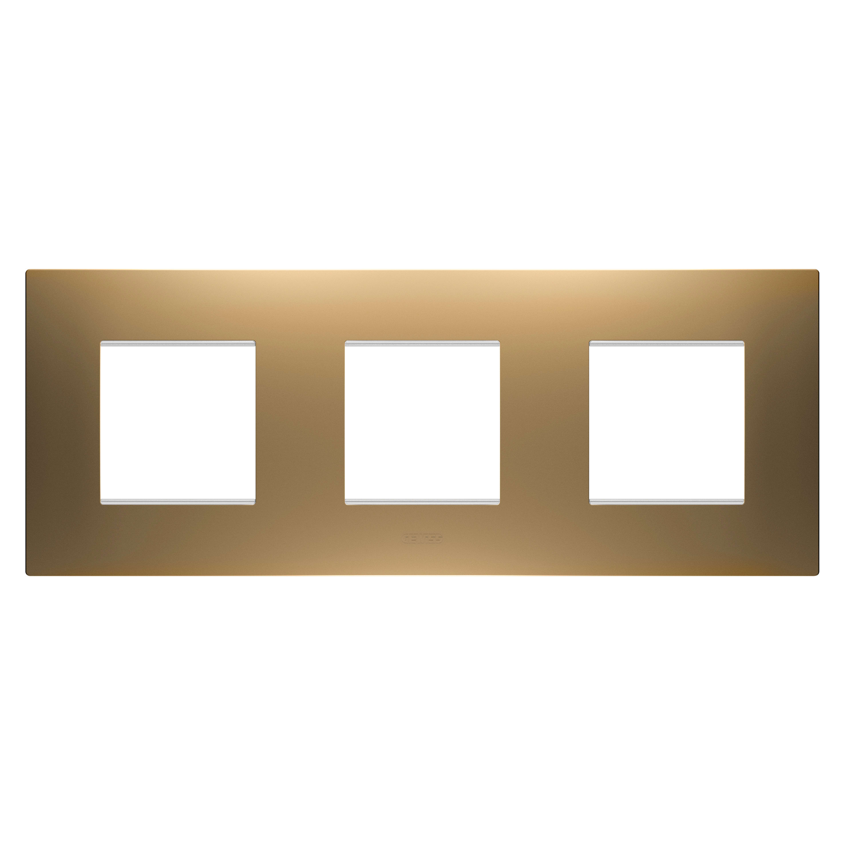 GEWISS - GEWGW16026SG PLACCA EGO INTERNATIONAL - IN TECNOPOLIMERO VERNICIATO - 2+2+2 POSTI ORIZZONTALE - ORO - CHORUSMART