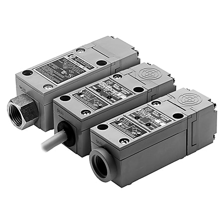 ROCKWELL AUTOMATION RCK802PR-XBAB1 802PR INDUCTIVE PROXIMITY SENSOR
