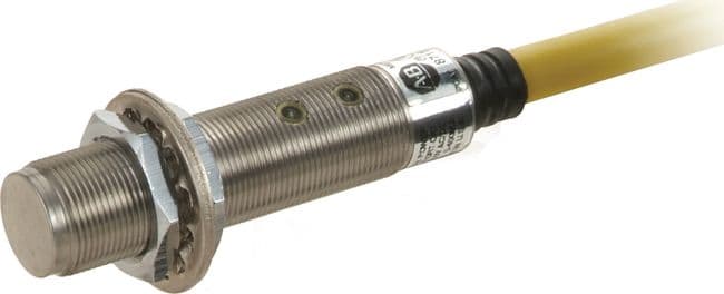 ROCKWELL AUTOMATION RCK871TM-B5N18-H2 METAL FACE INDUCTIVE SENSOR