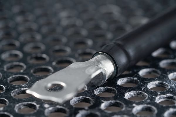 HELLERMANNTYTON Srl - HEE318-60010 TERMORESTRINGENTE COLLA 3:1 NERO 6/2