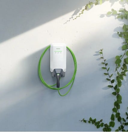 KEBA ENERGY AUTOMATI KEA140.240 P40white 22kW-3phase socket BLE-WLAN