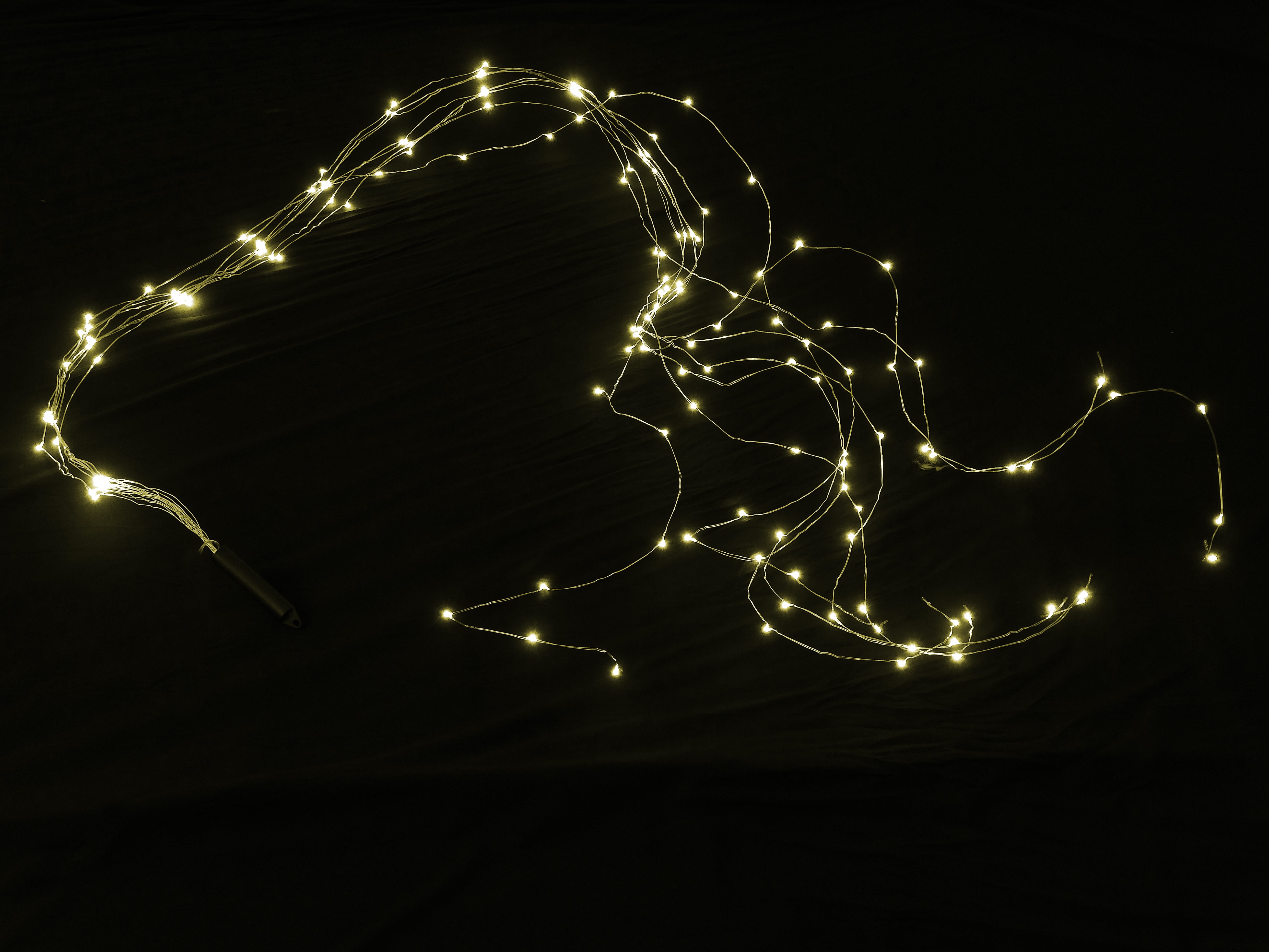 GIOCOPLAST NATALE SP - GCP14513201 CASCATA DI LED BIANCO CALDO SU FILO DI R