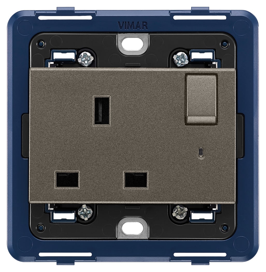 VIMAR SPA - VIW19221.M Presa 2P+T 13A inglese interr. Metal