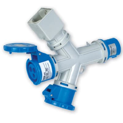MASTER SRL MST24MP3019 MOLT.3US.SP.2P+T 16A 240V IP44