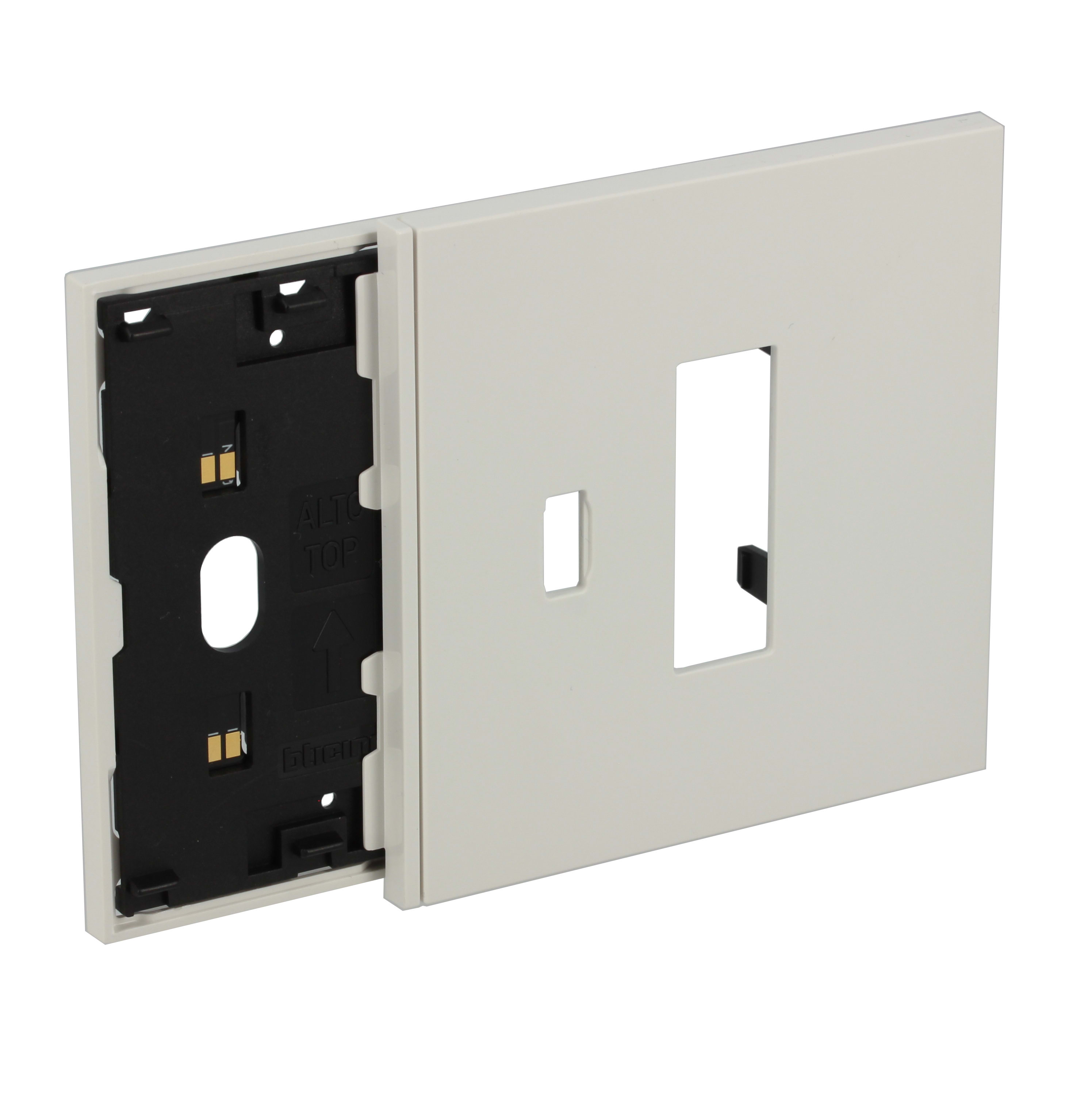 BTICINO BTIKW8103M10C L.NOW - FRAME 3M BIANCO MOSTR PRESA + US