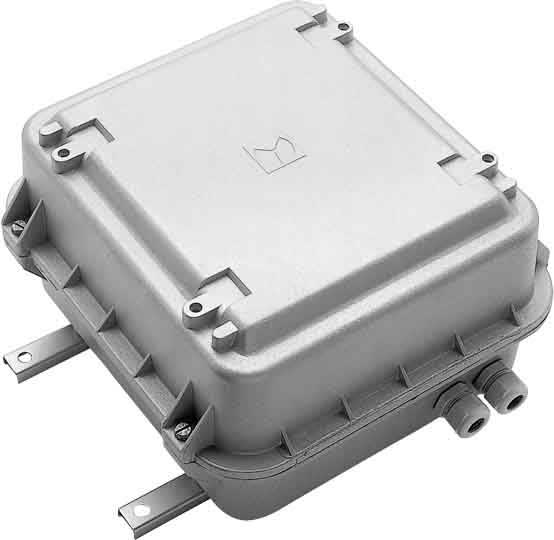 PERFORMANCE IN LIGHT - PRI14106003 Box di alimentazione in alluminio IP65, 400 V - 50Hz in classe I, per lampade 2000 W alogenuri metallici HQI-T / MHN-LA / MHN-FC / HQI-TS N/L.