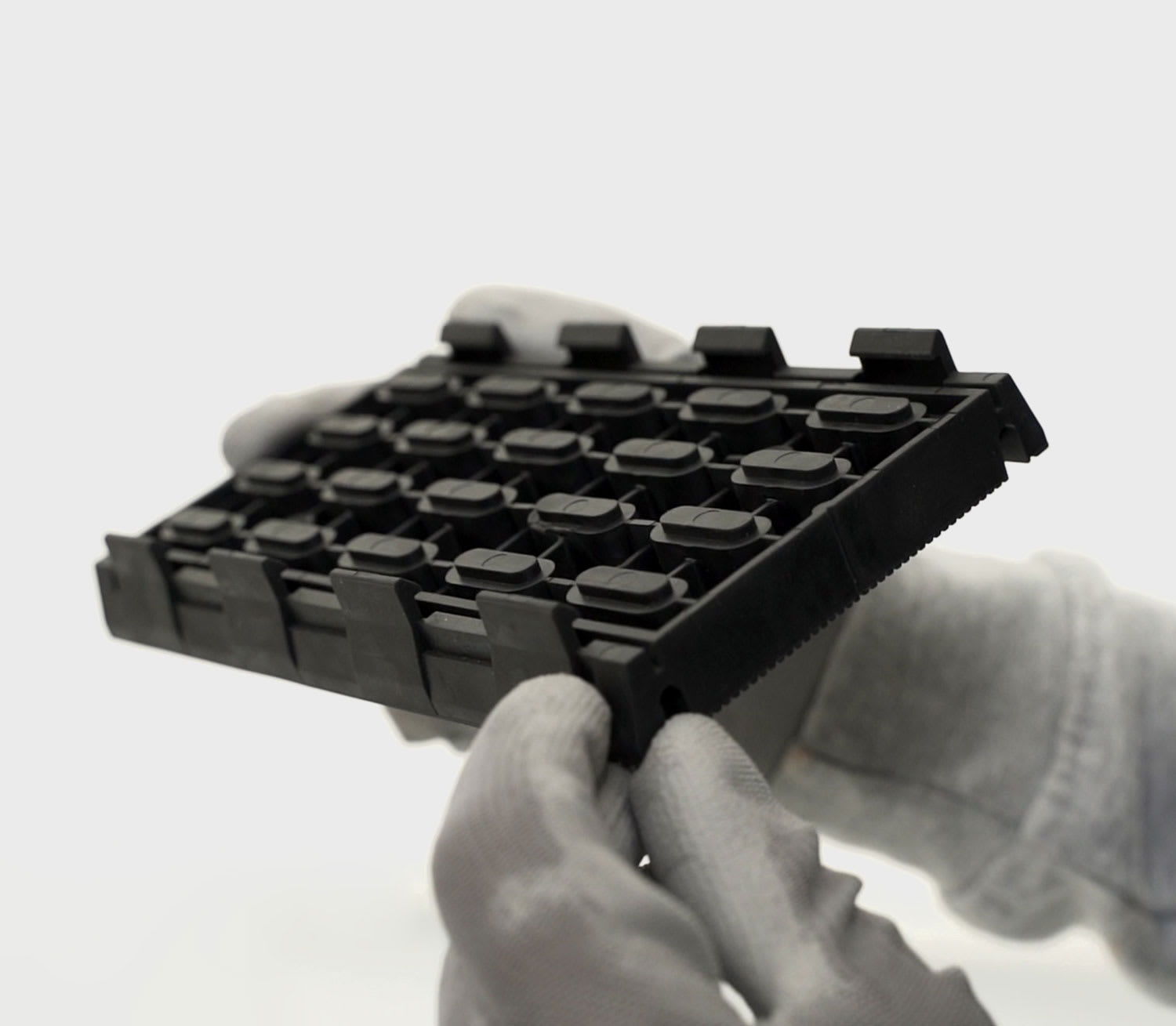 CONTACT ITALIA SRL - IICACT0156 Tappetino in EPDM per profili NET e NETLIGHT per fissaggio di Sistemi Fotovoltaici su Tetti Piani