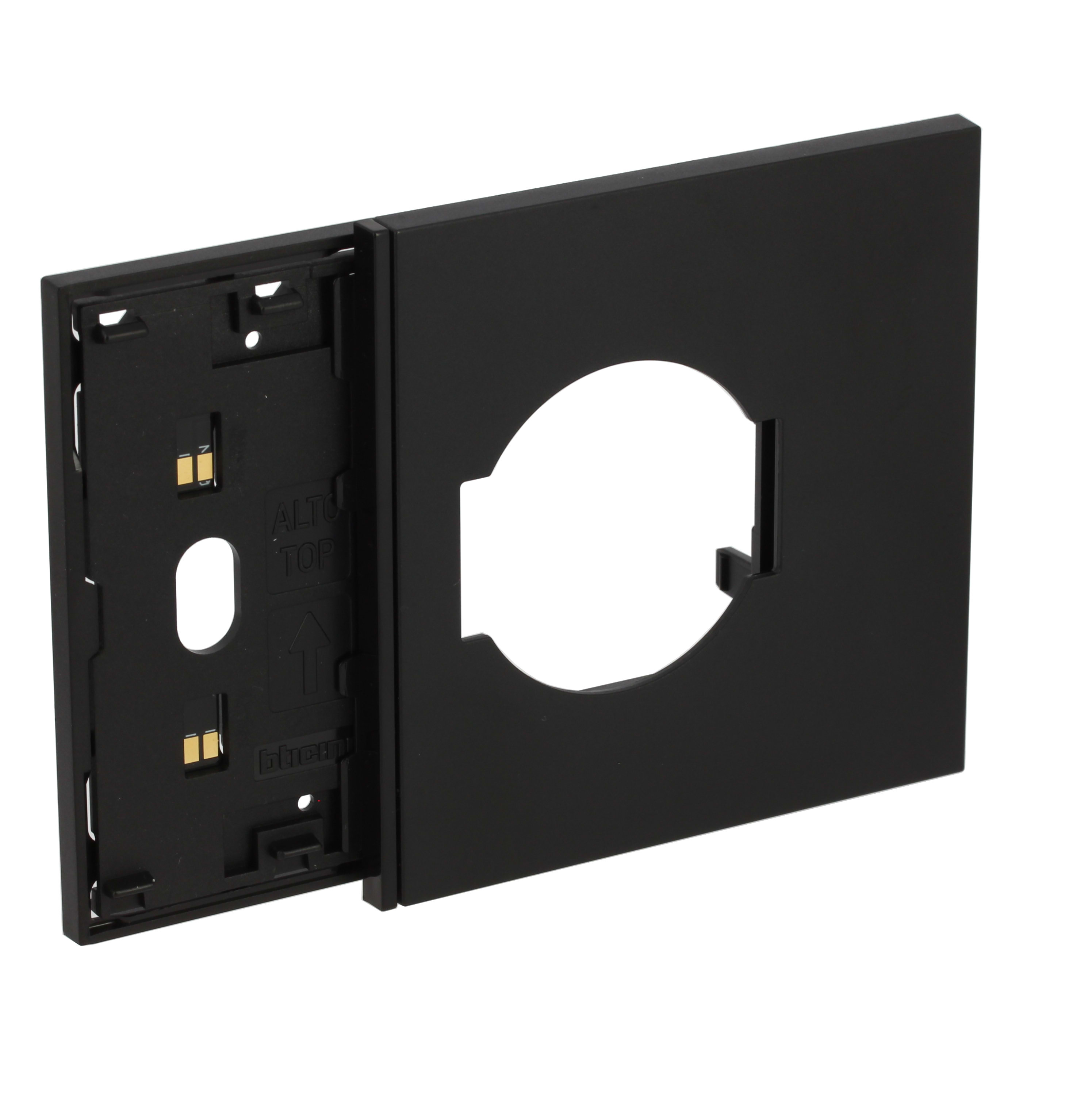 BTICINO BTIKG8103M03 L.NOW - FRAME 3M NERO MOSTR PRESA SCHUKO