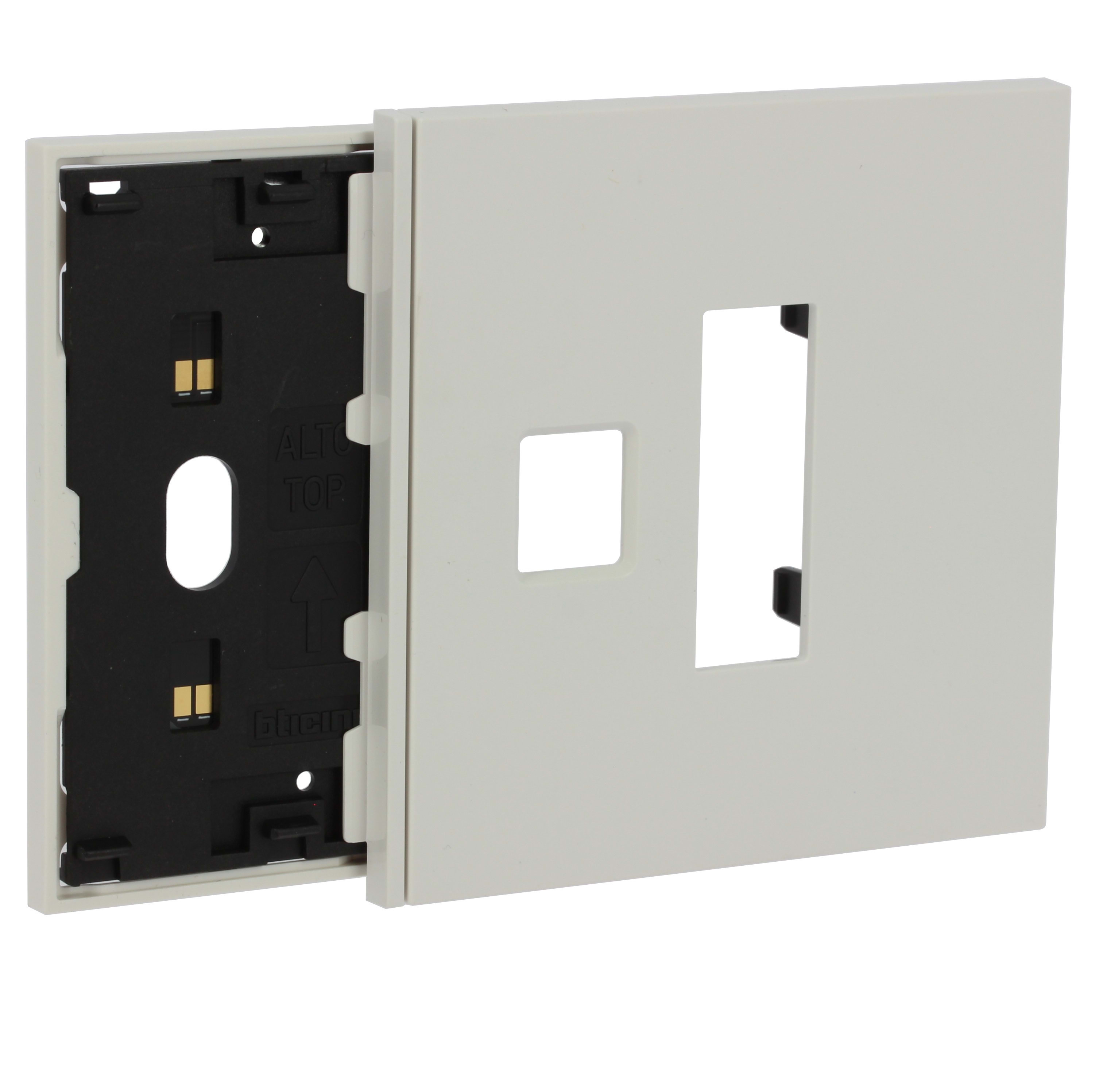 BTICINO BTIKW8103M13C L.NOW FRAME 3M MOSTRINA PRESA+USB BIANCO