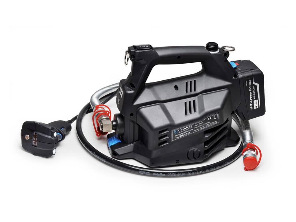 CEMBRE SPA - CEMB68M-P18 POMPA ELETTRO-OLEODINAMICA PORTATILE A BATTERIA, PRESSIONE DI ESERCIZIO 700 bar, CON PULSANTIERA E TUBO FLESSIBILE