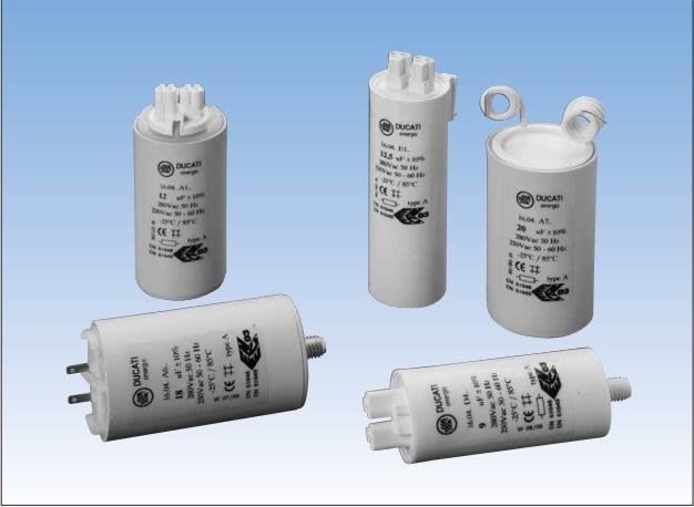 DUCATI ENERGIA - DUC41604D147.CU 4,5UF250V COND.M. CAVETTO250MM CODOLO