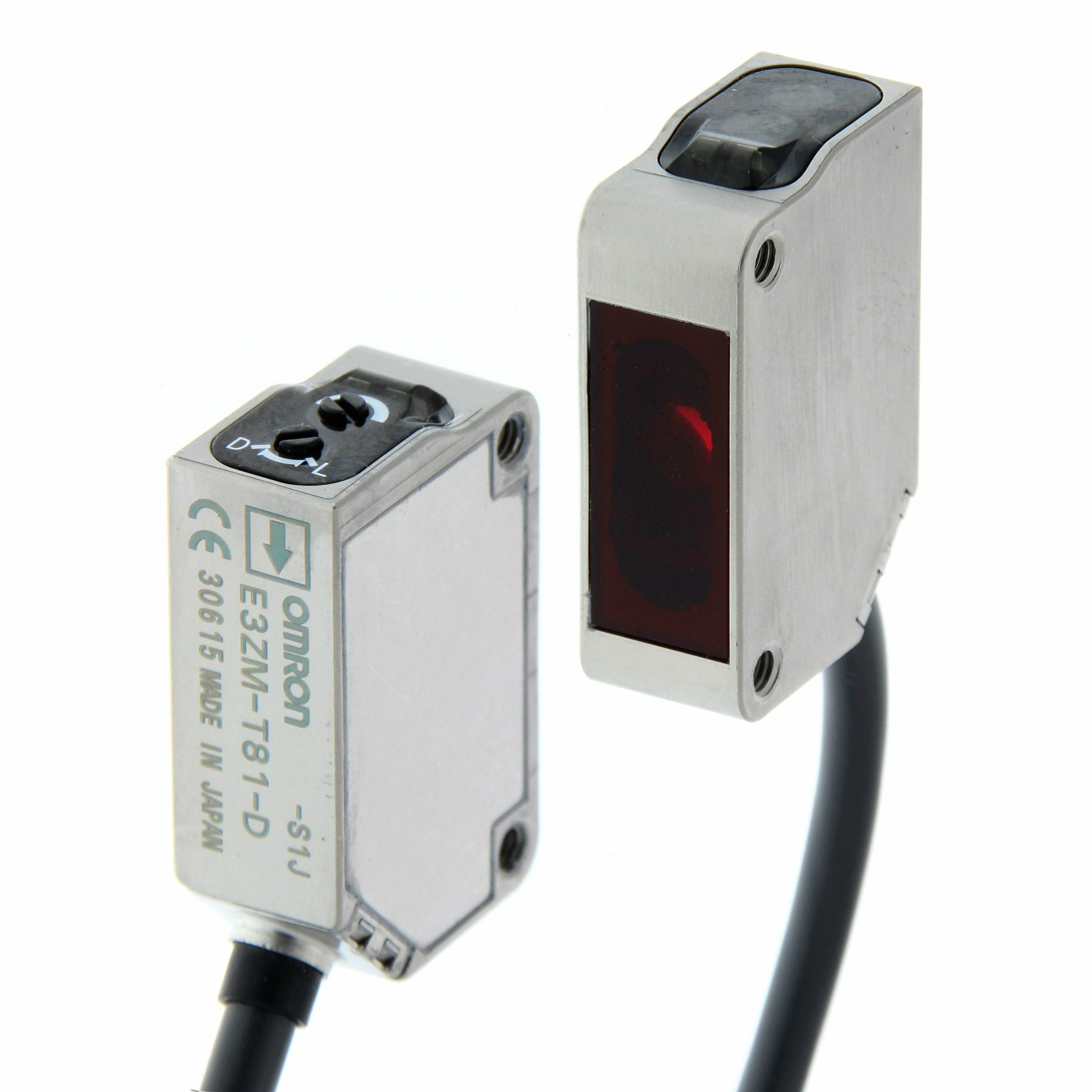 OMRON OMRE3ZMT812M-223485 SENSORE- MIN.ACCIAIO SBARR.15M PNP CAVO2