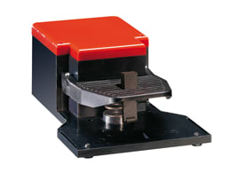 LOVATO - LOVKG110L11 PEDALIERA LEVA SICUR. 1NA+1NC LENTO