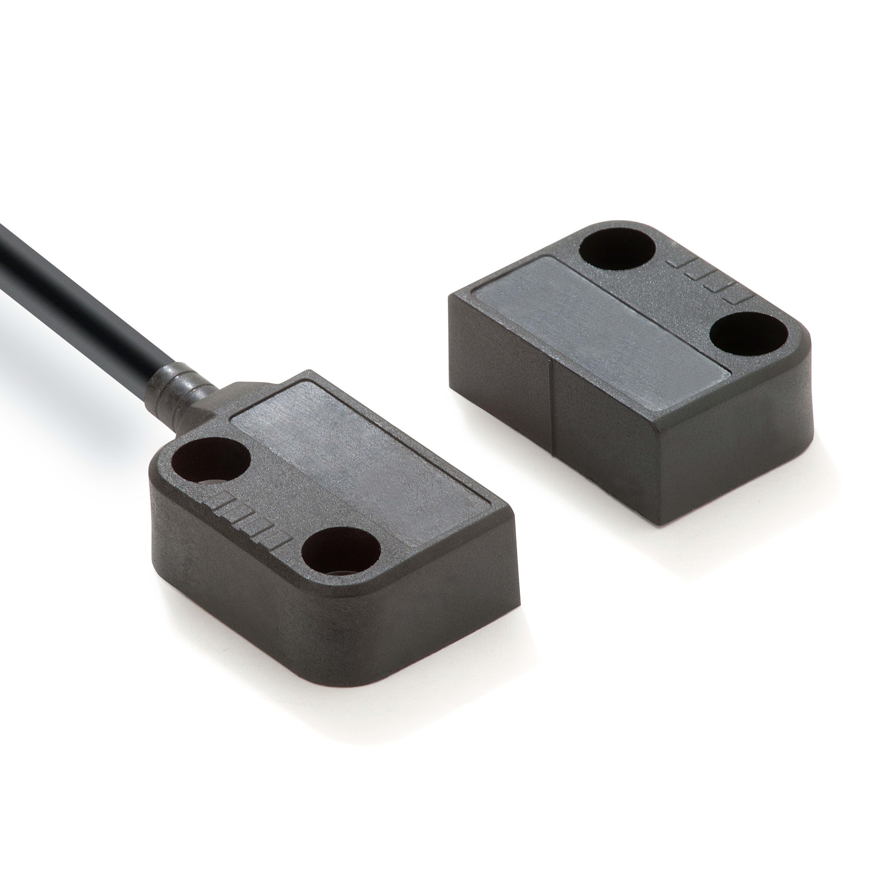 OMRON - OMRF3STGRNMPR2102 FC,magn,Reed,plast,miniat,2NC+1NO,cavo 2m