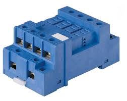 FINDER SPA - FIN96740SMA ZOCCOLO CON MORSETTI A PIASTRINA 4P S.56