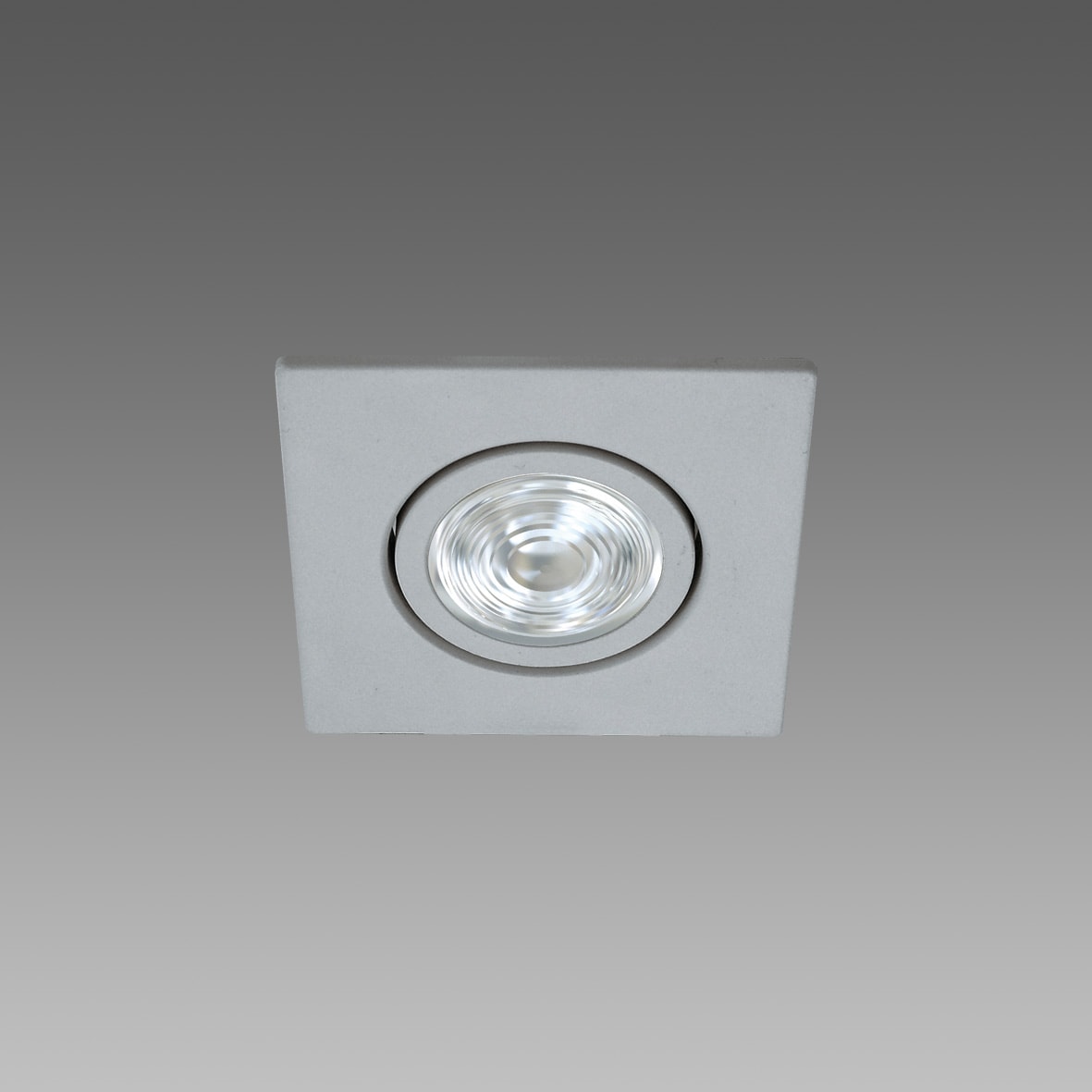 FOSNOVA FOS2206661500 SUN Q 0666 VIVID 9W 25 2K CLD BIA