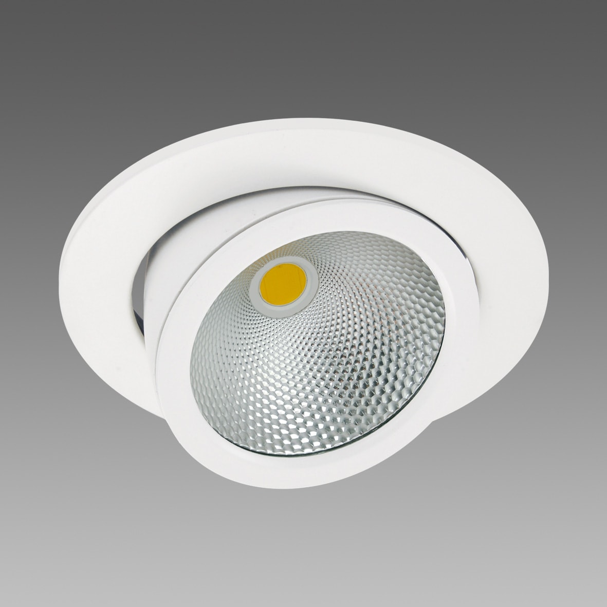 FOSNOVA FOS2208881100 LUTHOR BIG 888 COB 39W 4K CLD BIA
