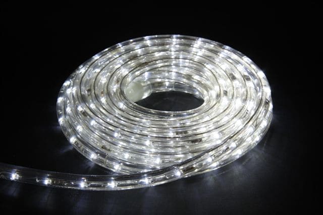 GIOCOPLAST NATALE SP GCP15410730 TUBO 144 LED MT.6 BIANCO CON GIOCHI LUCE